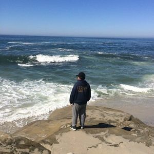 Meet your Posher, Carlos tuxx